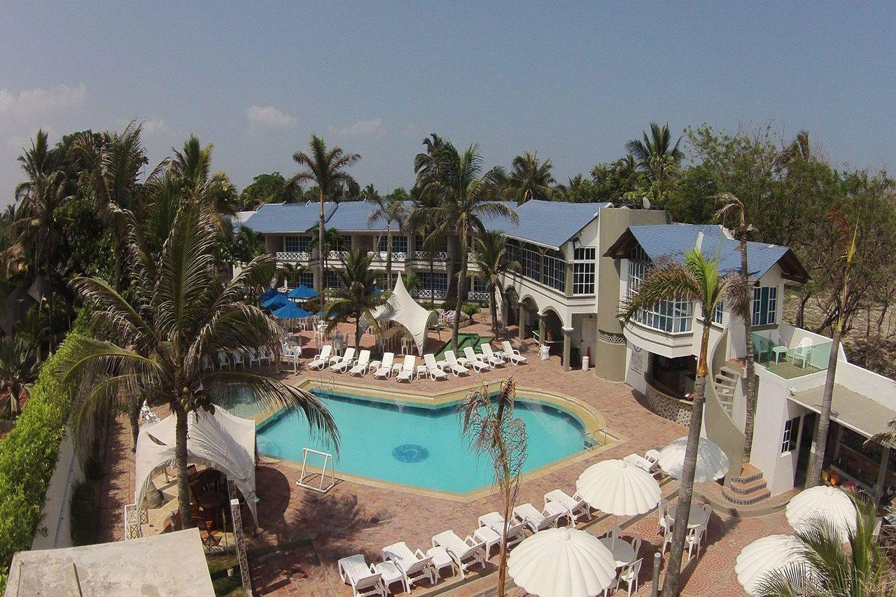 Hotel Tropical Inn Playa de Punta Arena Екстериор снимка