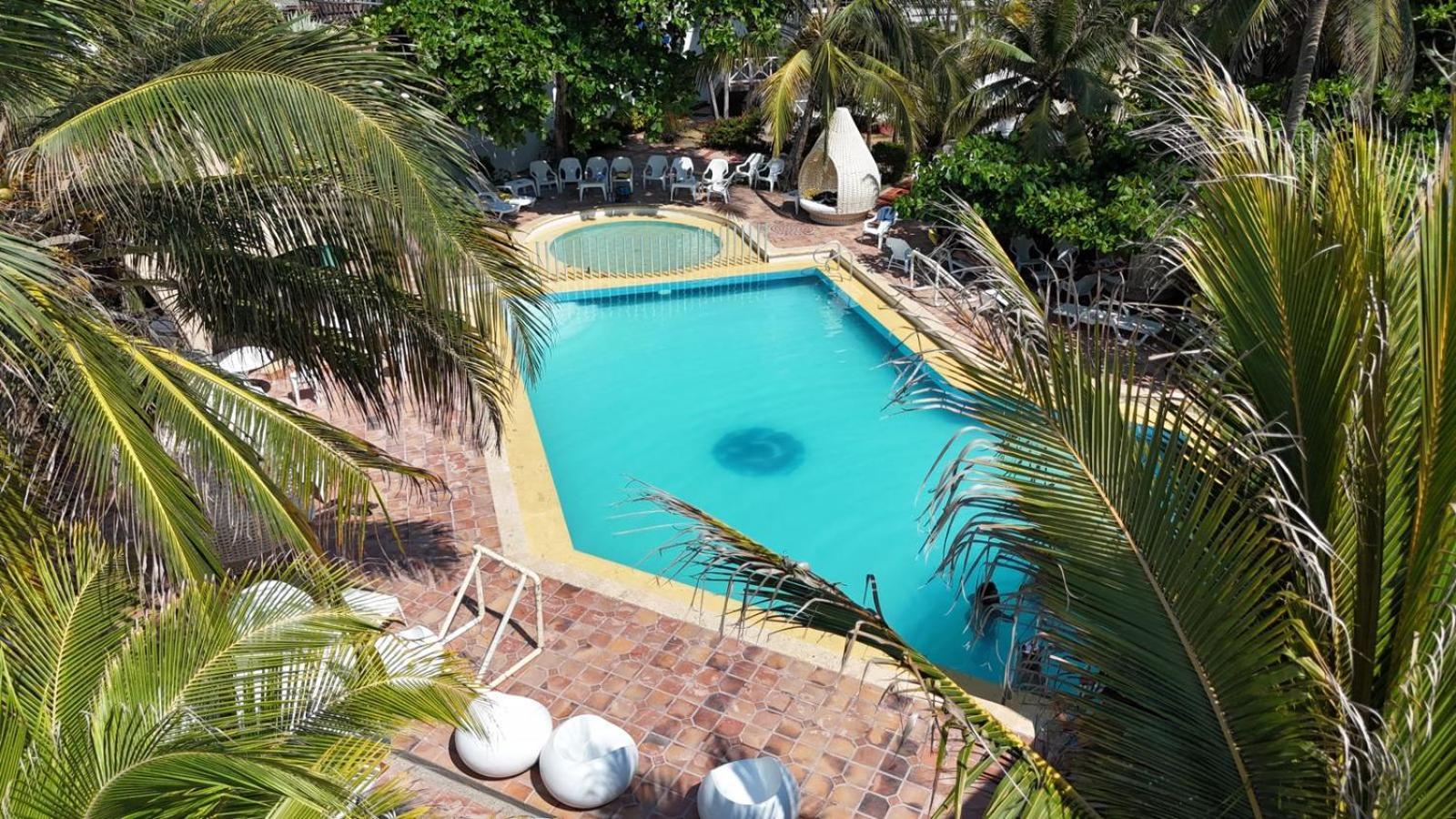 Hotel Tropical Inn Playa de Punta Arena Екстериор снимка